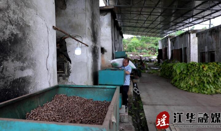 “綠色烘烤”助力煙農提質增收 “綠色烘烤”助力煙農提質增收