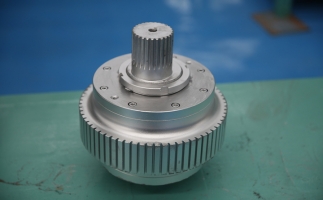 如何檢查鋸末顆粒機壓輥打滑不出料？